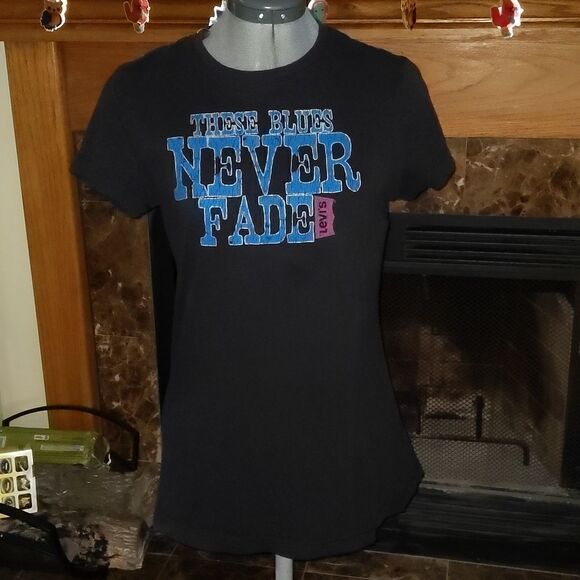 Levi's Women's Casual Logo To Size Xl 🌈5 for $25 - Picture 5 of 7